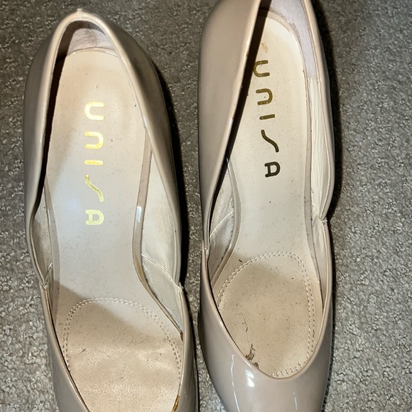 CREAM OPEN TOE HEELS - Picture 5 of 5